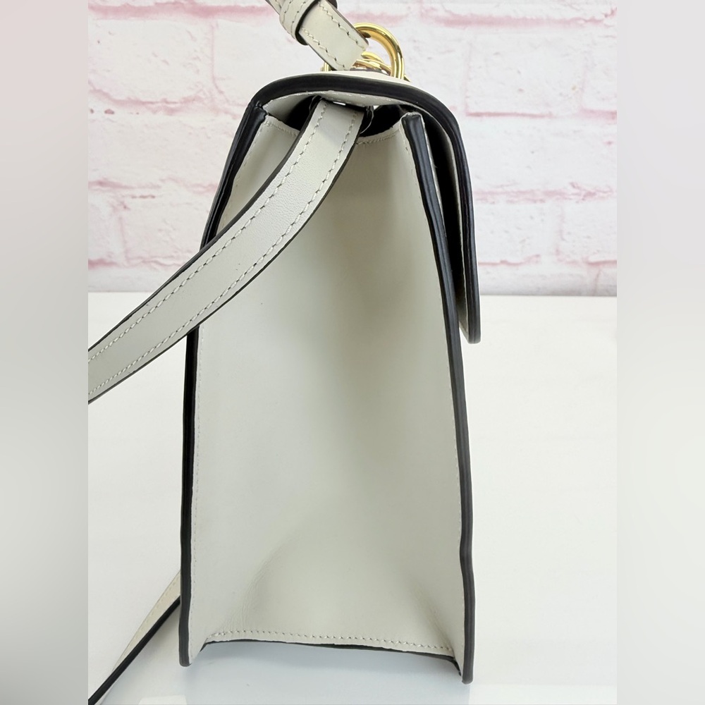 Gucci Sylvie Top Handle Web Chain White Leather Bag Medium - Picture 4 of 16